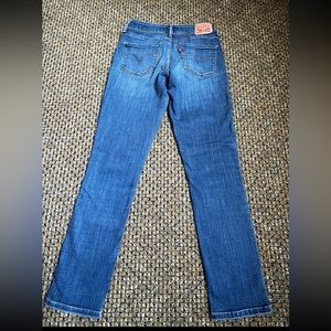 Levi’s Womens Mid Rise Skinny Jeans sz 4 (26 inch waist)